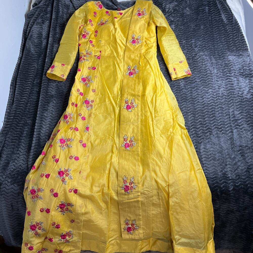 Indian Party wear gold embroidered Size L Long Dress Gown